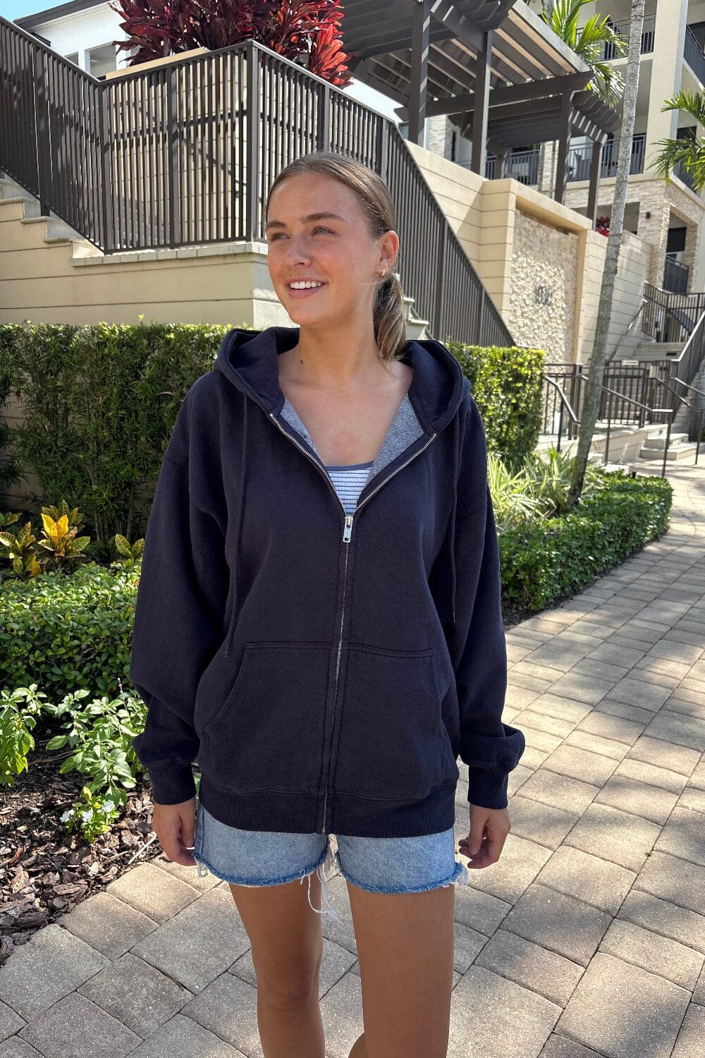 Christy Hoodie – Brandy Melville