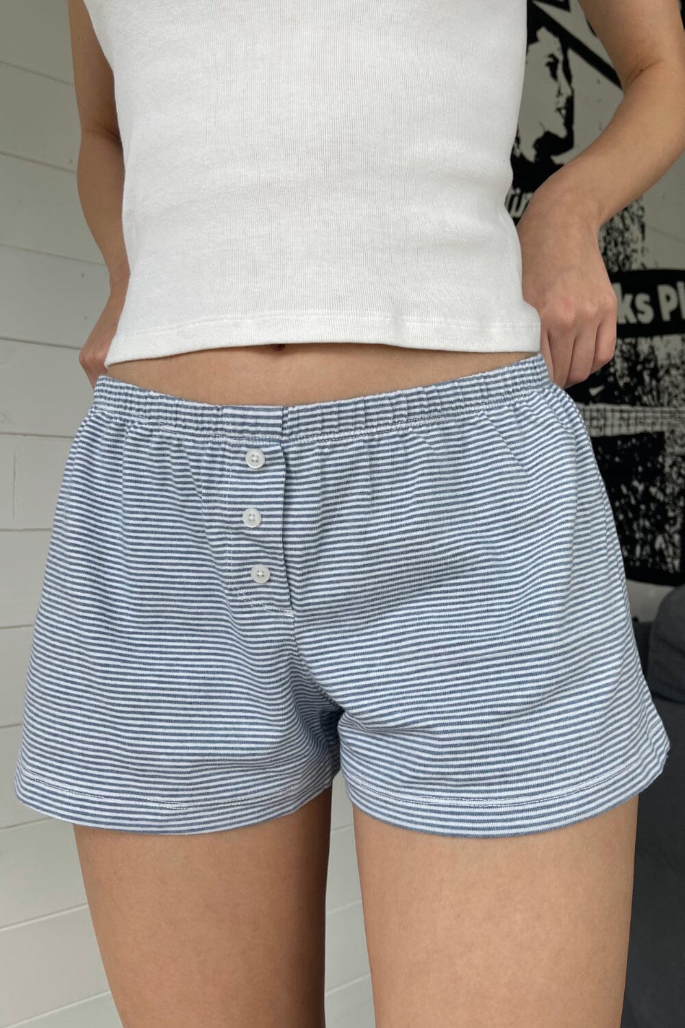 Shops brandy melville blue shorts