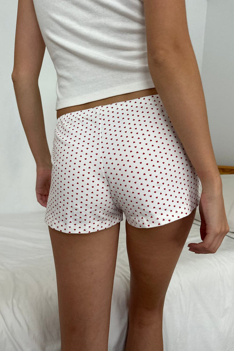 Emery Heart Sweatshorts | White With Red Hearts / XS/S