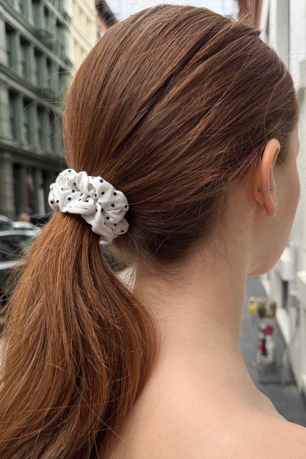 Polka Dots Scrunchie – Brandy Melville display picture 3