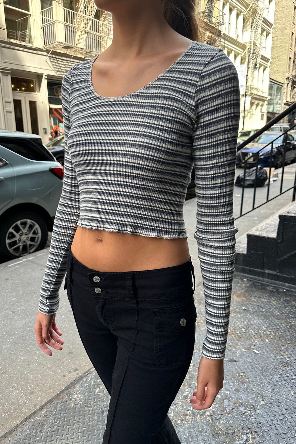 McKenna Ribbed Crop Top  Outfit, Kleidung, Outfit jeans