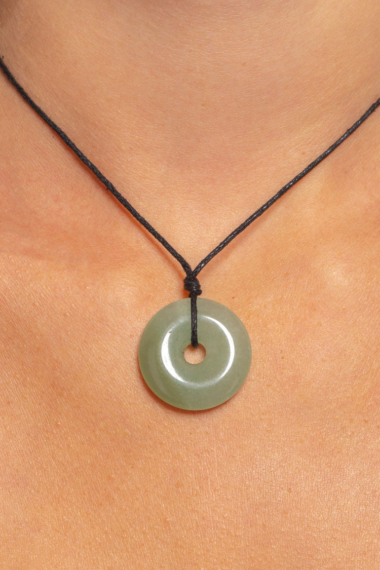Rope Knot Circle Necklace | Sage Green