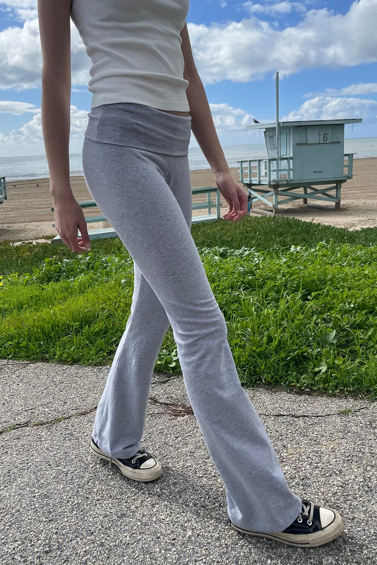 Brandy Melville Elastic Waist Flowy Pants, One Size, long 34