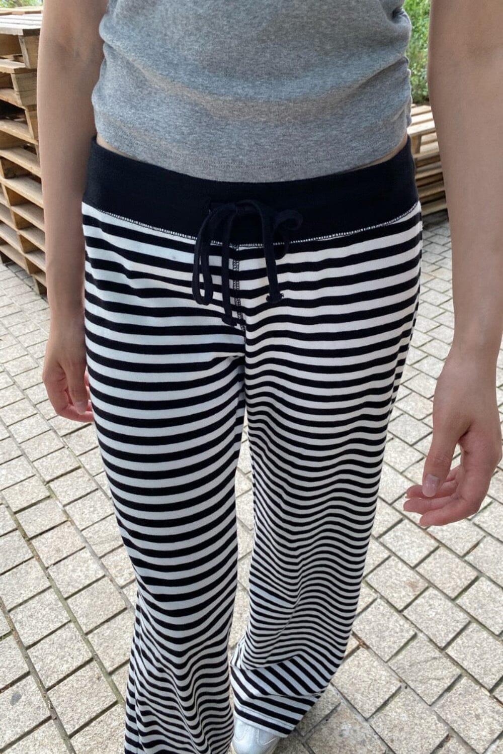 Hilary Striped Pants | Black with White Stripes / XS/S