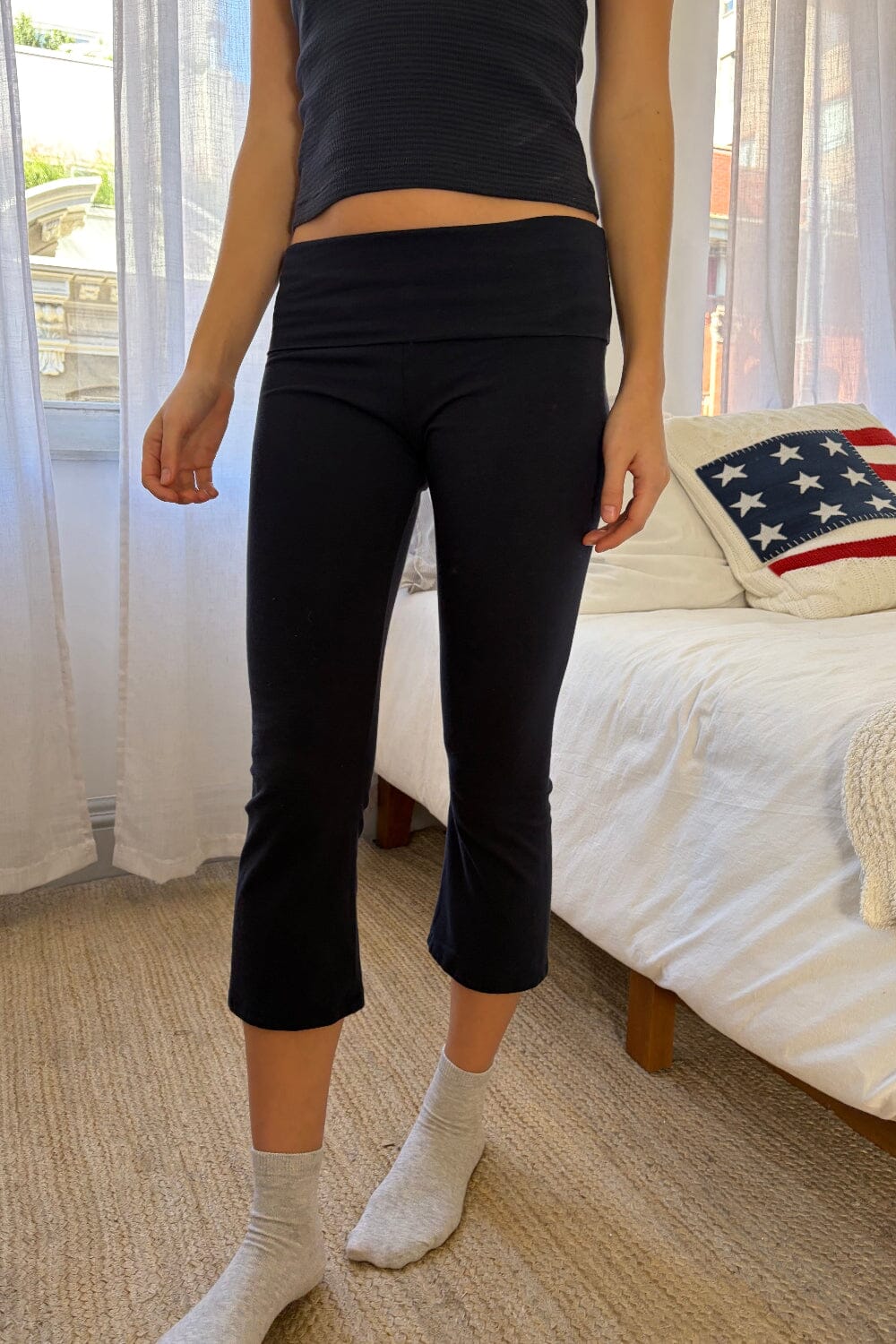 Priscilla Capri Pants | Black / XS/S