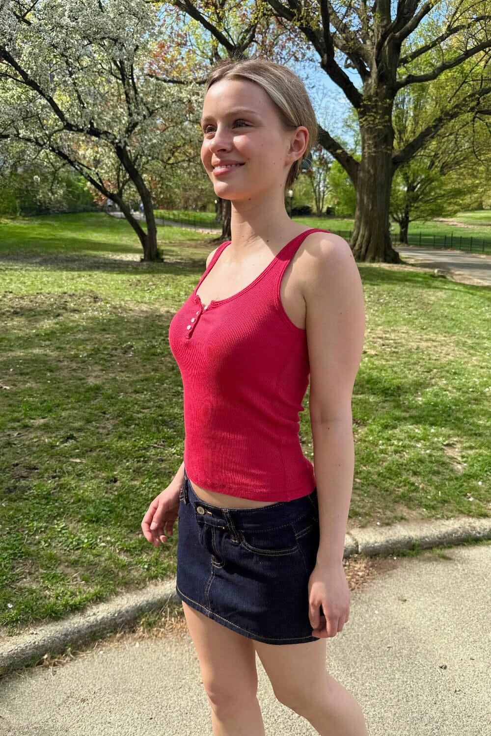 Dalis Tank | Viva Magenta / XS/S