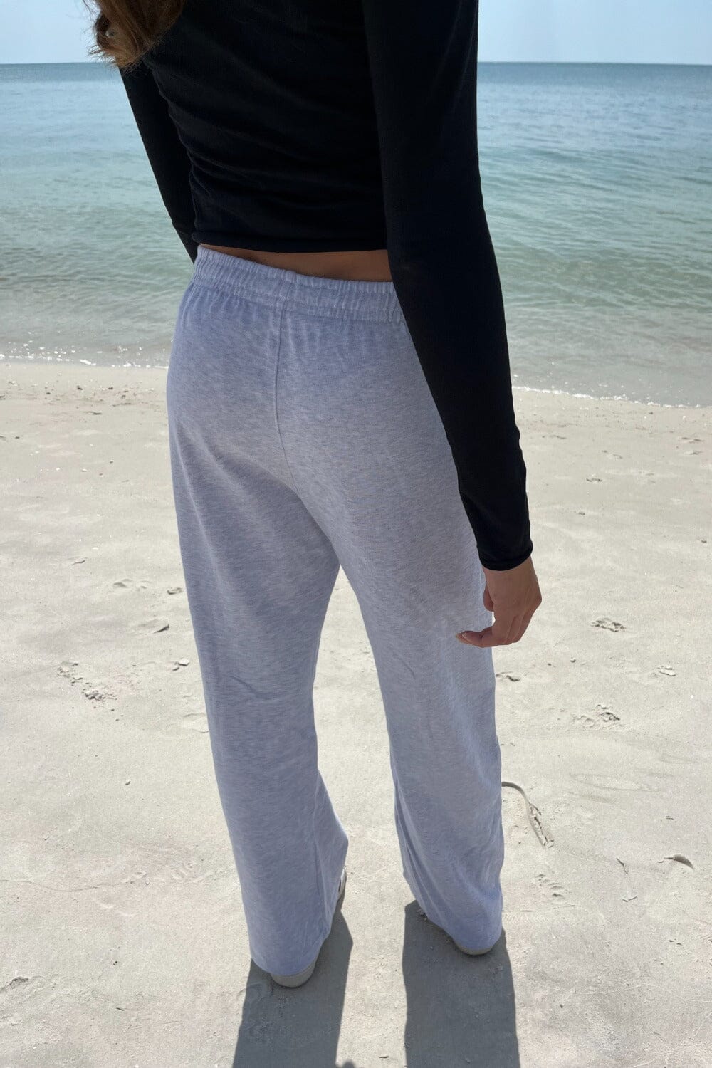 Sweatpants & Sweatshirts  Womens Brandy Melville Anastasia Tie Sweatpants  Dark Grey > Jbolaeta