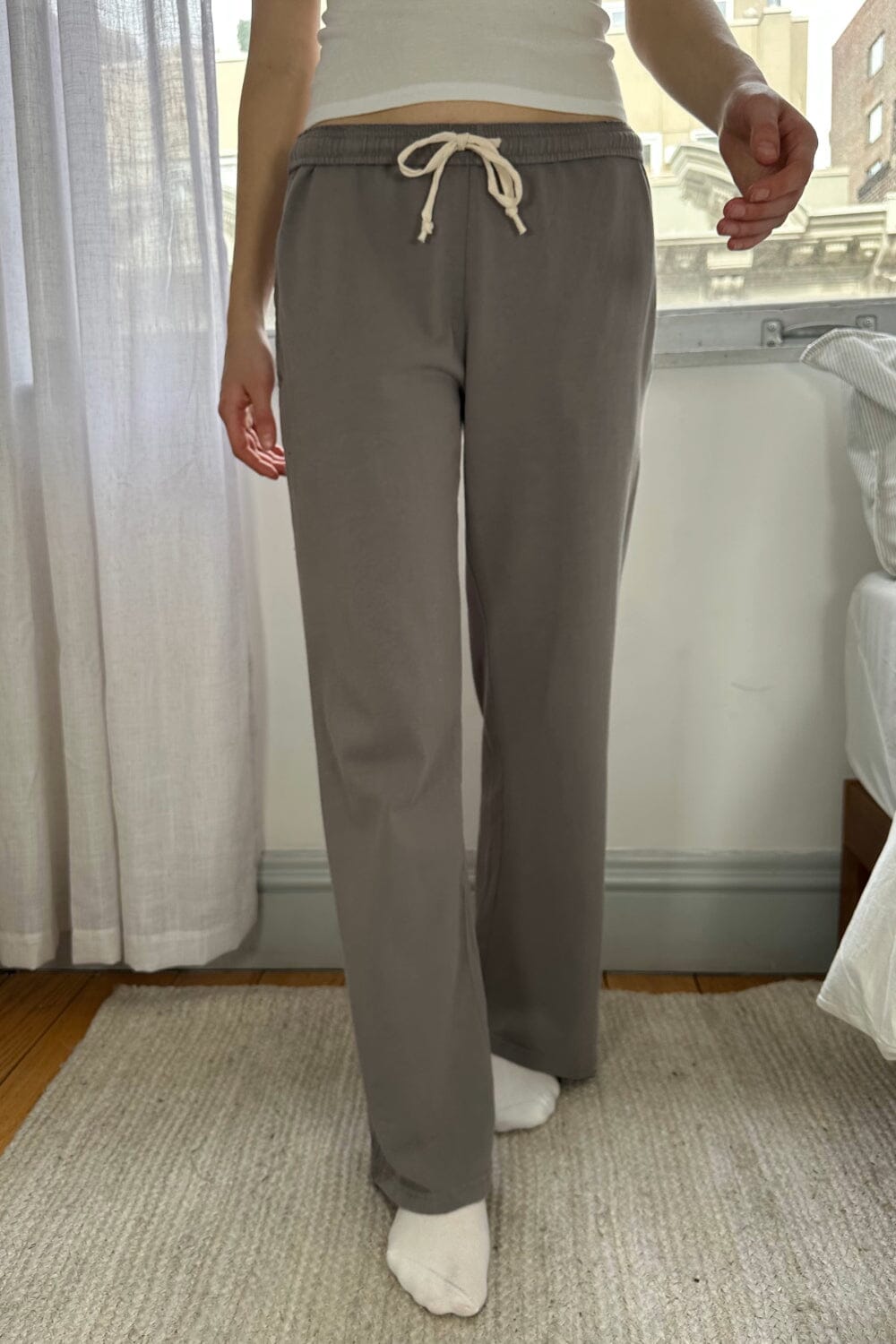 Anastasia Sweatpants - Brandy Melville U.S
