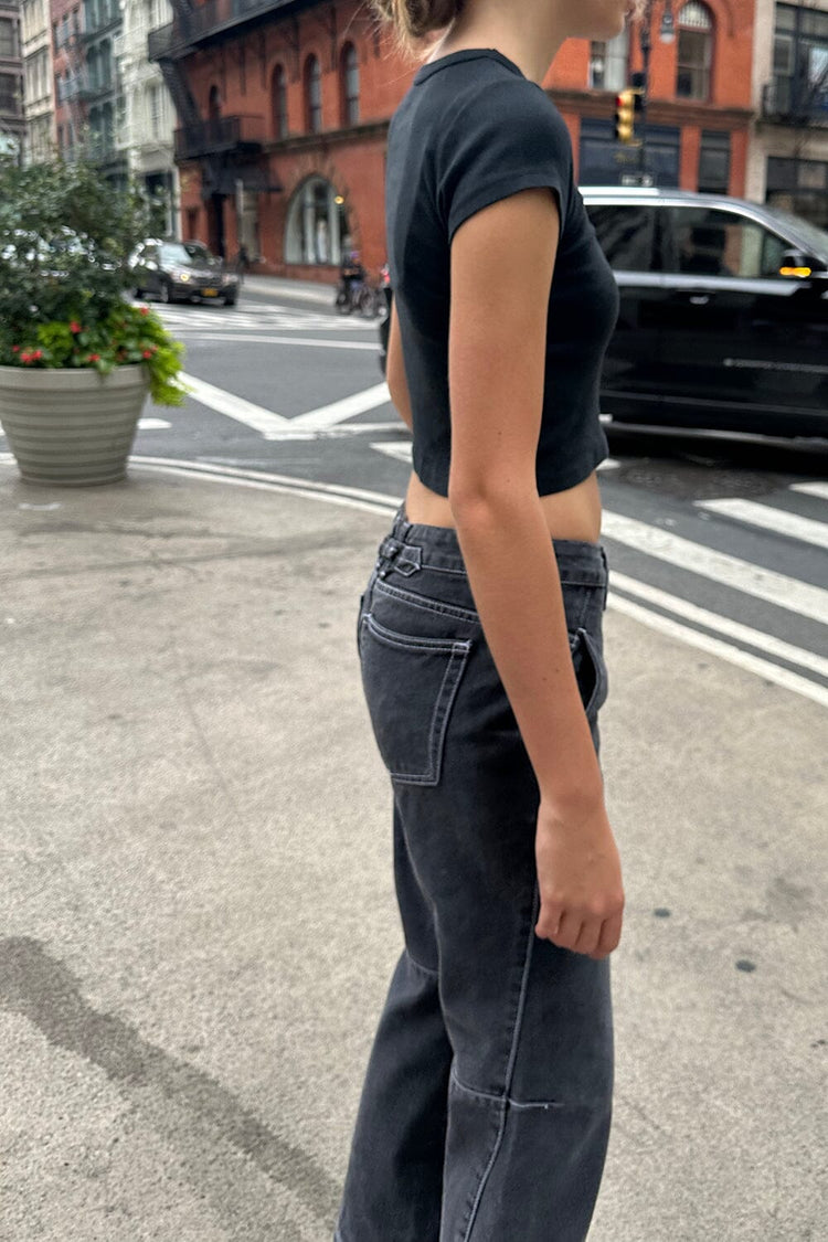 Black / Cropped Fit