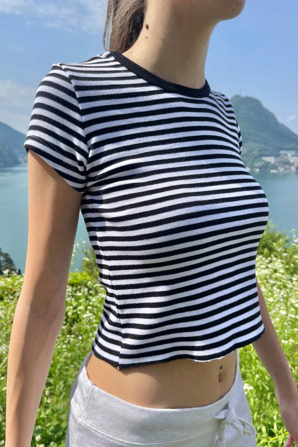 Black and White Stripes / Cropped Fit