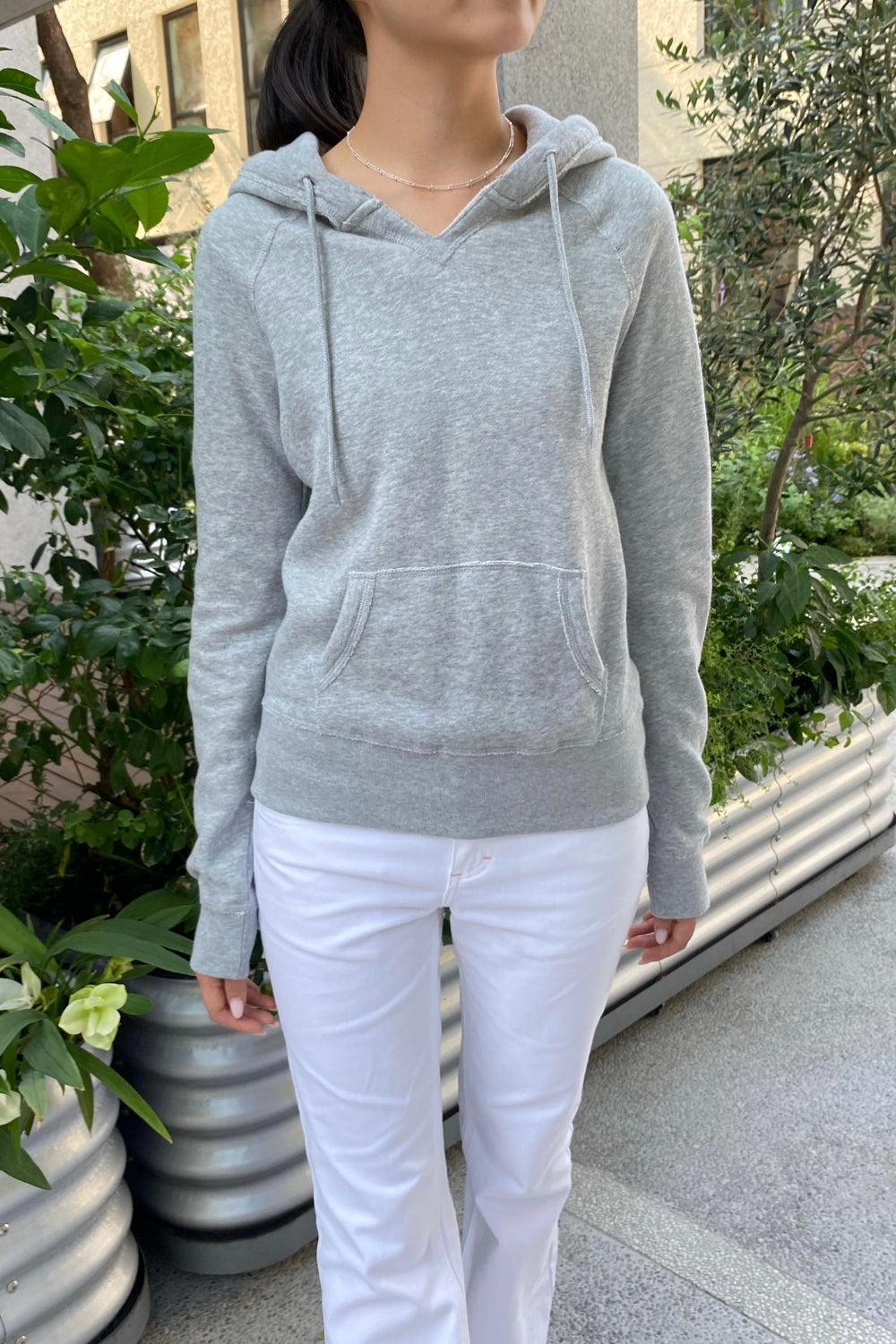 Christy V-neck Hoodie | Heather Grey / Regular Fit