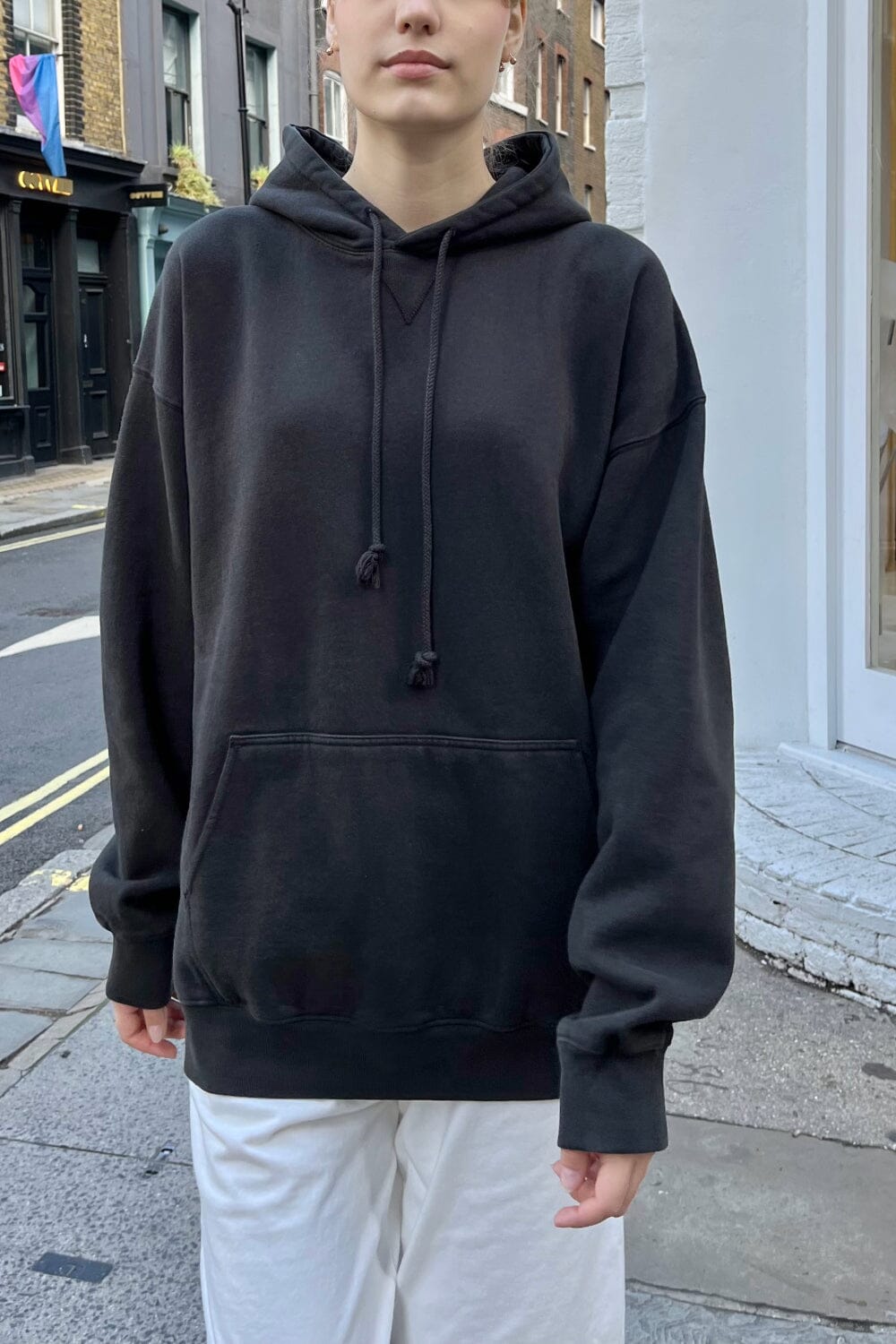 Black / Oversized Fit