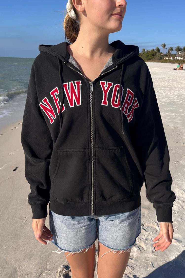 Christy New York Hoodie | Black / Oversized Fit