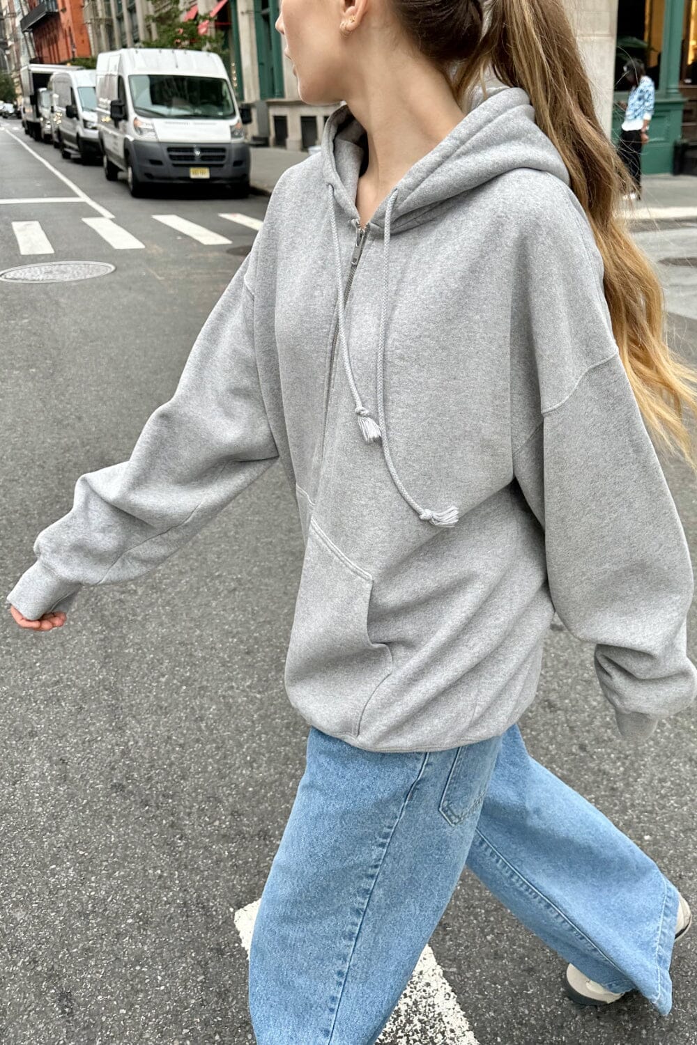 Grey / Oversized Fit