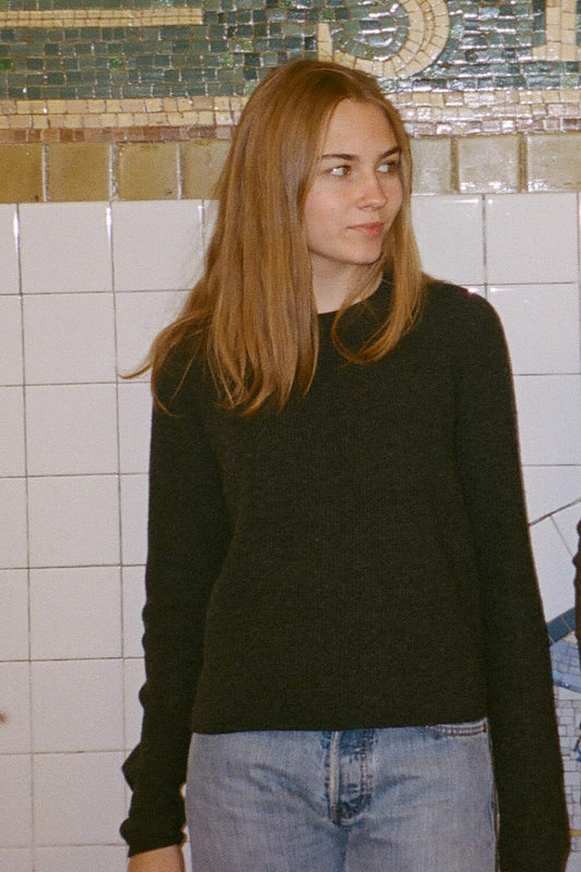 Dark Grey / Regular Fit