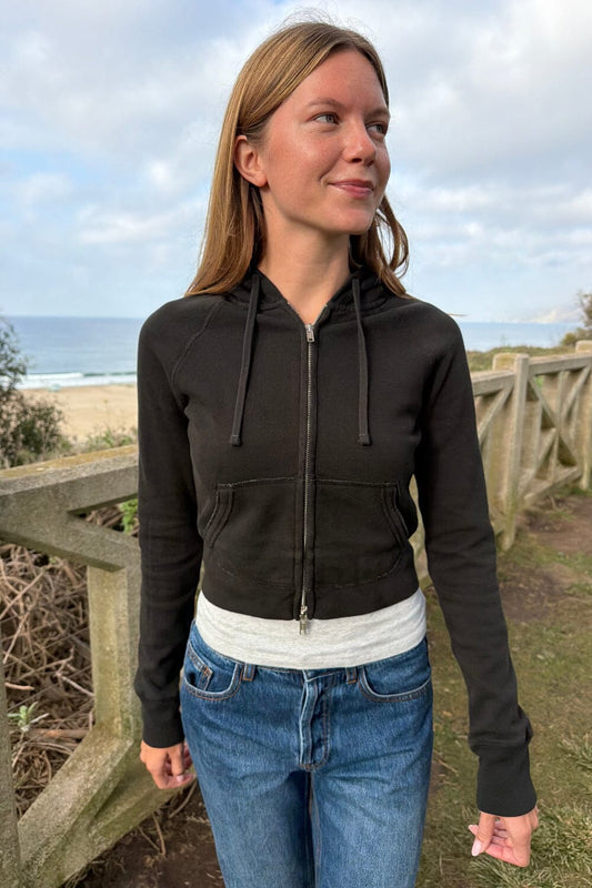 Black / Cropped Fit