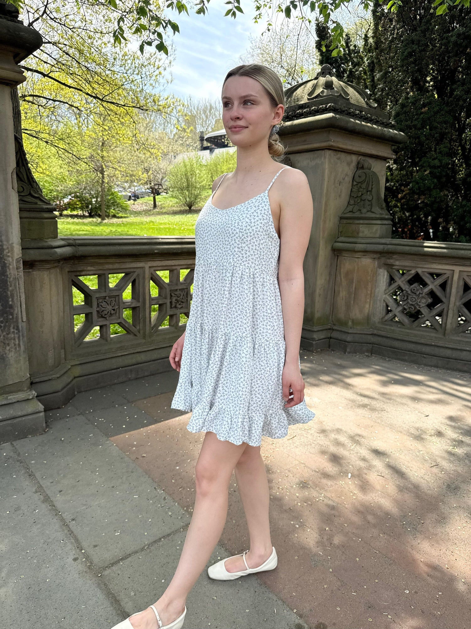 Colleen Dress | white with blue floral print / XS/S