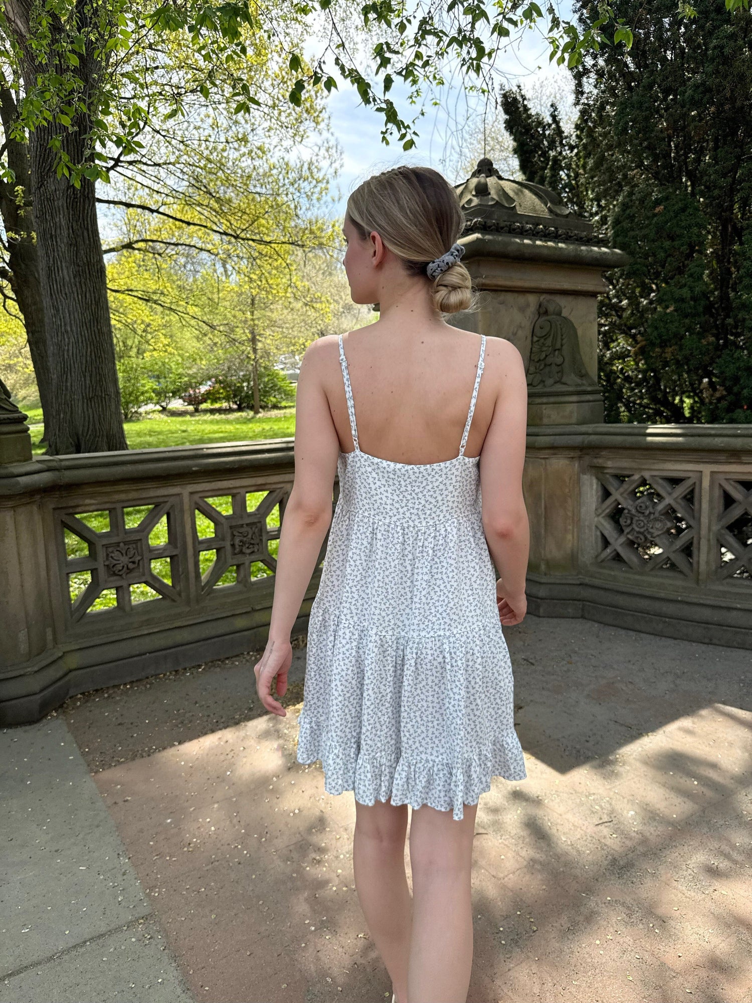 Colleen Dress | white with blue floral print / XS/S