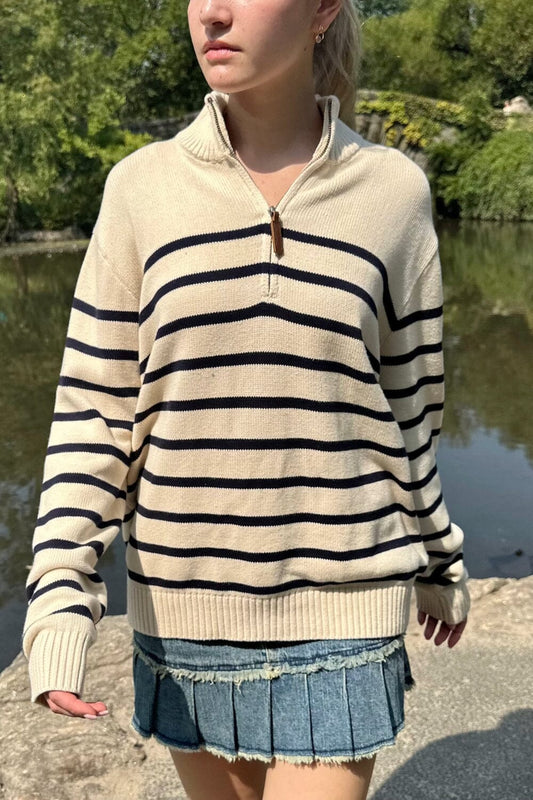 White With Thin Navy Stripes / Oversized Fit