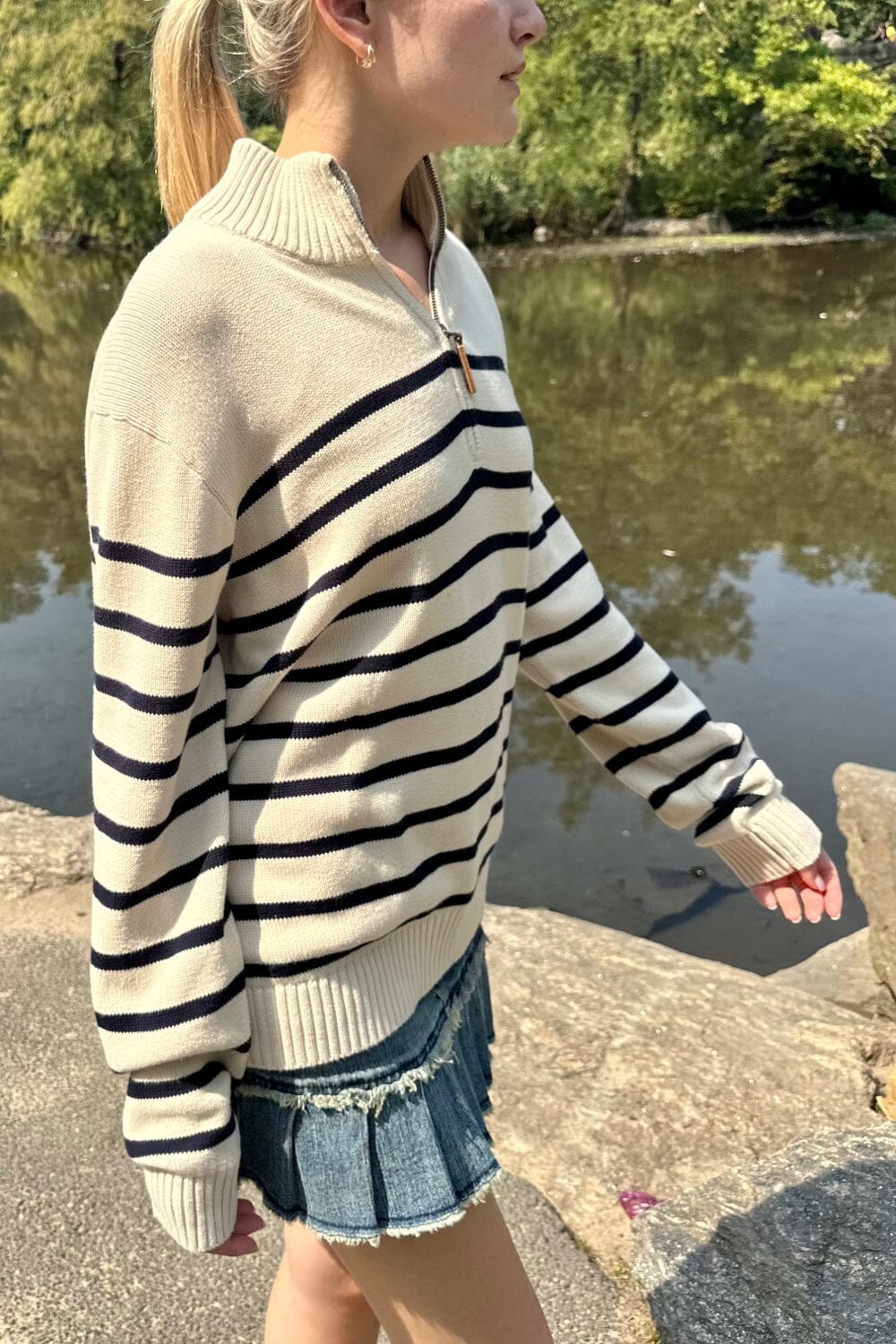 White With Thin Navy Stripes / Oversized Fit