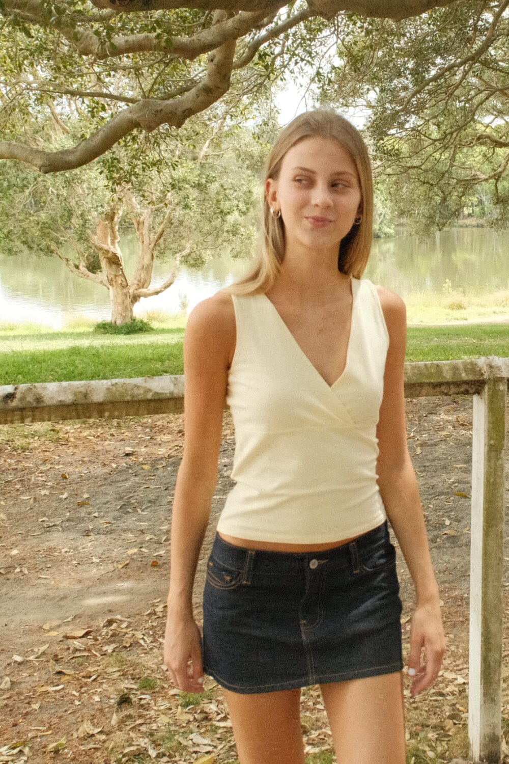 Brandy Melville Usa-Halle Top | Pacific City