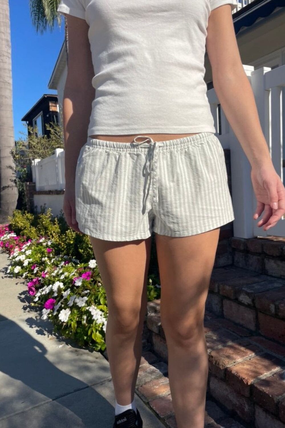 Mary Striped Sweatshorts | White with Beige Stripes / XS/S