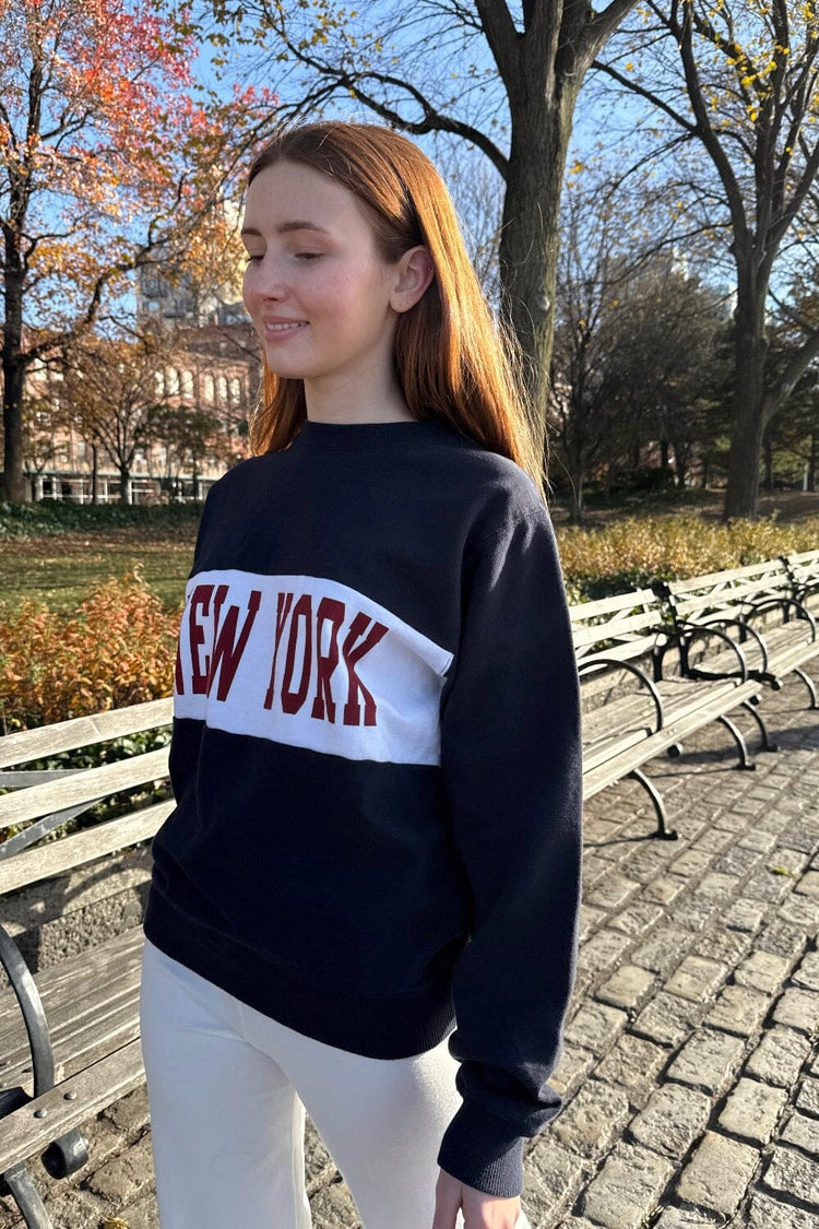 Erica New York Sweatshirt | Navy Blue / Oversized Fit