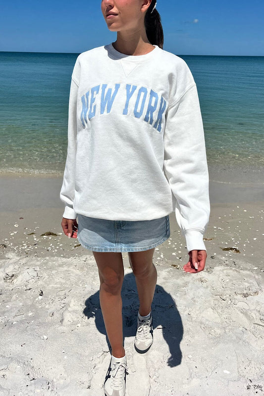 White / Oversized Fit