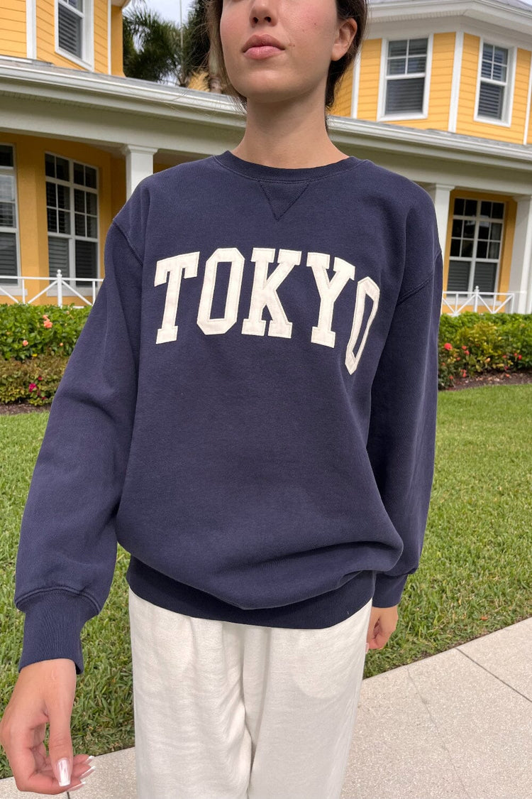 Erica Tokyo Sweatshirt | Classic Navy / Oversized Fit