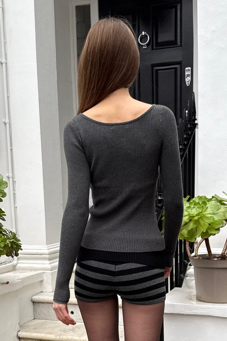 Madelyn Shorts | Dark Grey Black / XS/S