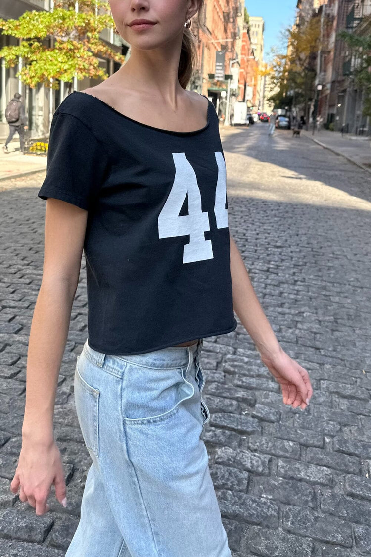 Robyn 44 Top | Black / Regular Fit