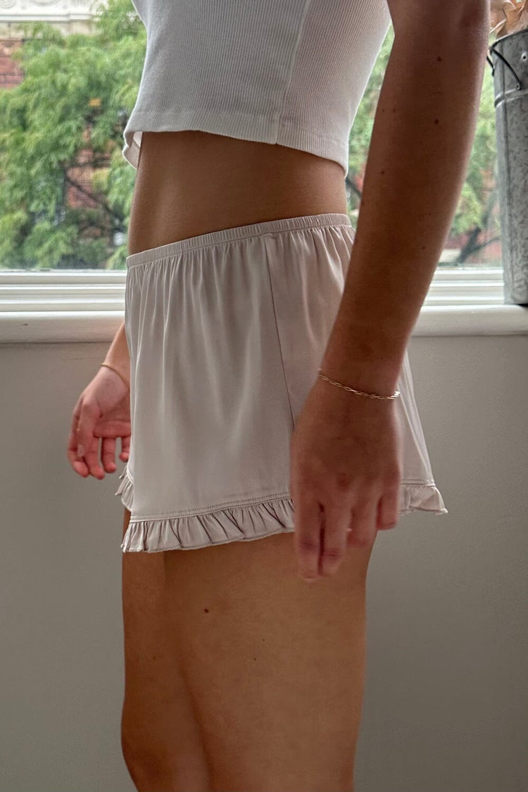 Poppy Shorts | Light Beige / XS/S