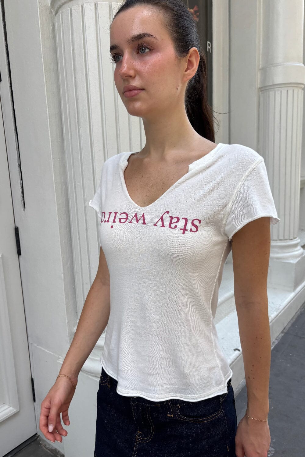 Ava Stay Weird Top – Brandy Melville