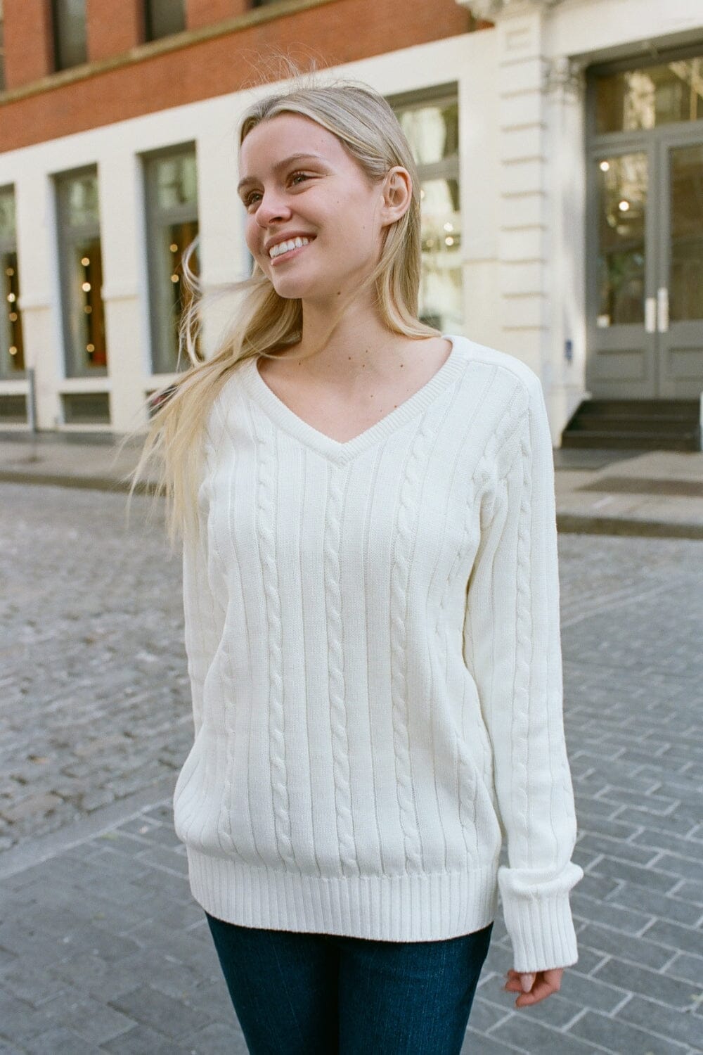Ida Cotton Cable Knit V-Neck Sweater | Ivory / Regular Fit