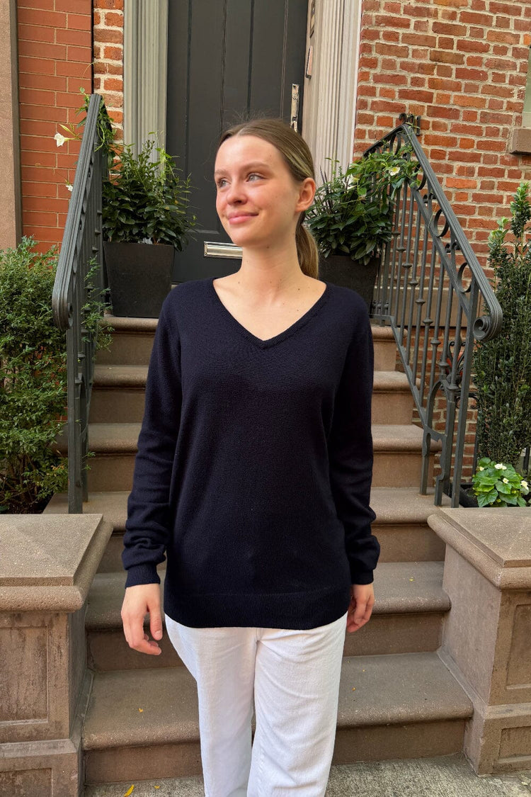 Martha V-Neck Sweater | Dark Navy Blue / One Size