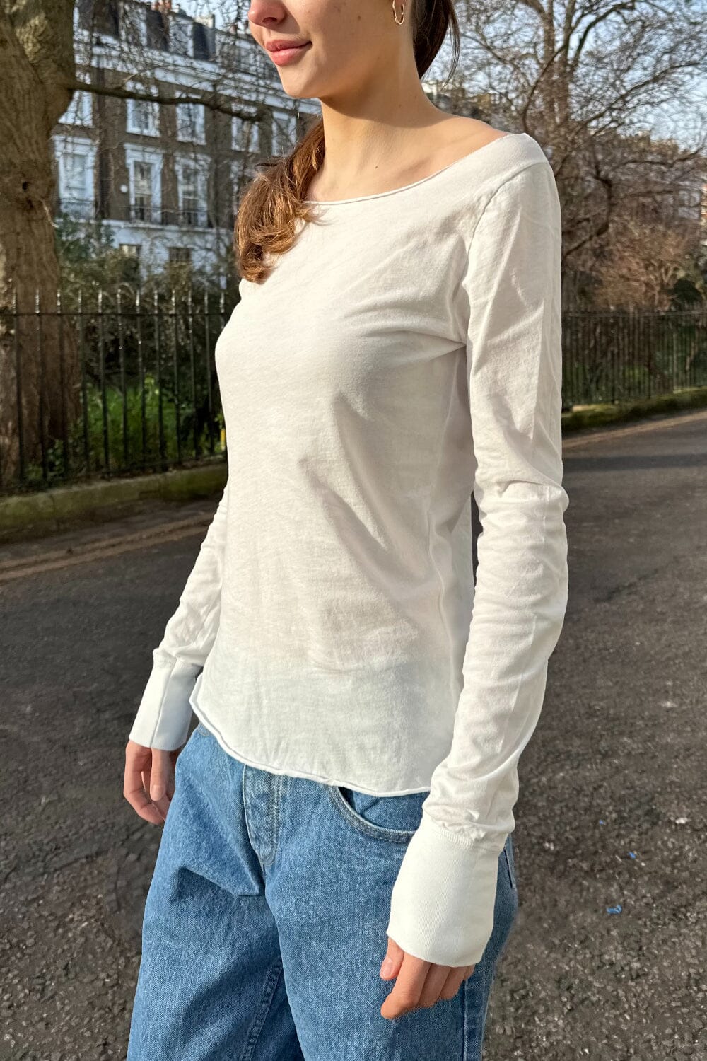 White / S