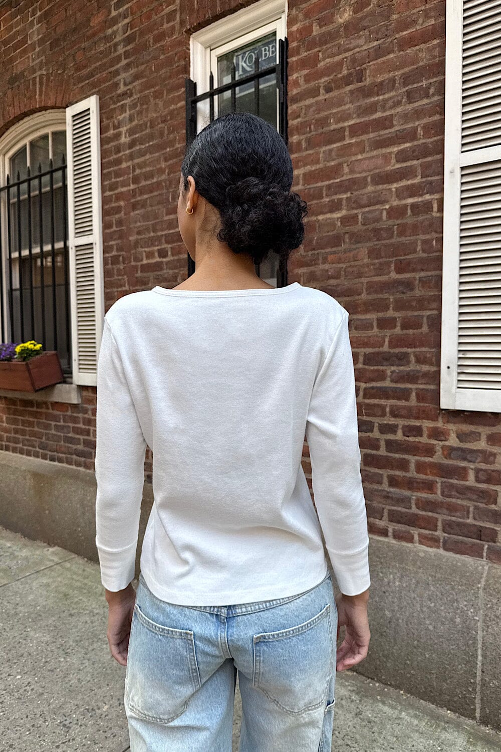 White / S