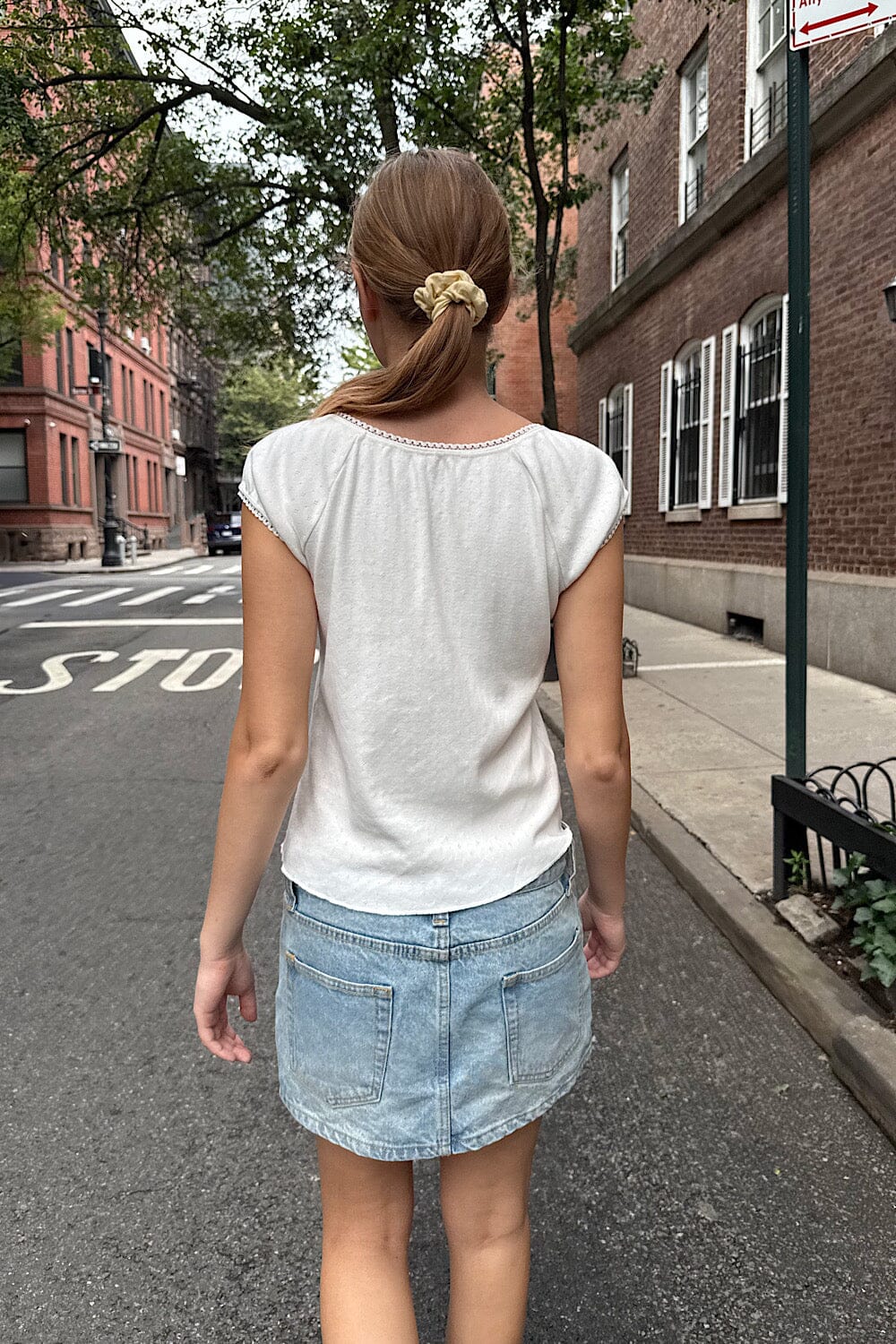 Brandy Melville Usa-Noa Eyelet Top