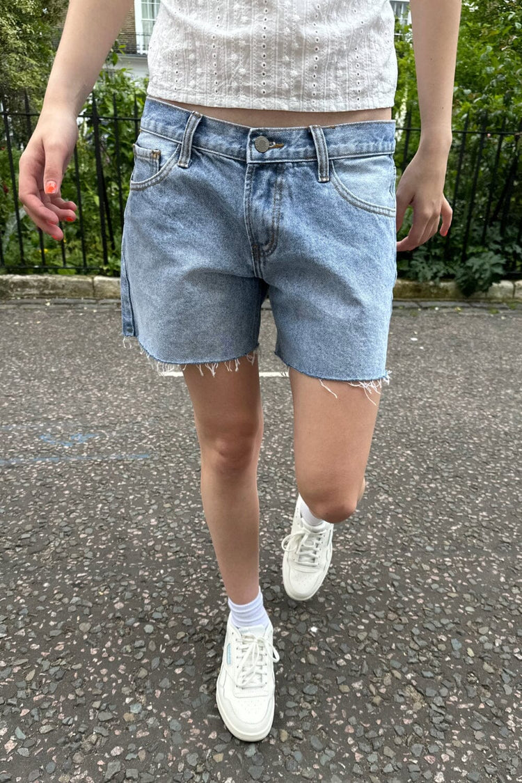 Molly Denim Shorts | Light Wash / S/M