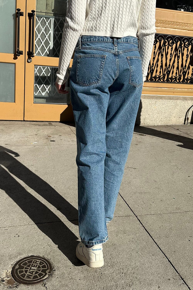 Brandy Melville USA on X: FEANNE LIGHT WASH JEANS