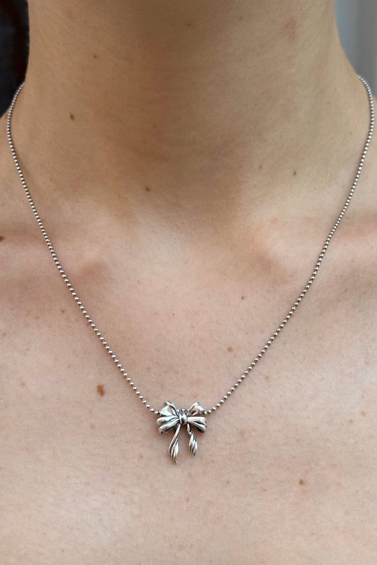 Bow Necklace | Silver