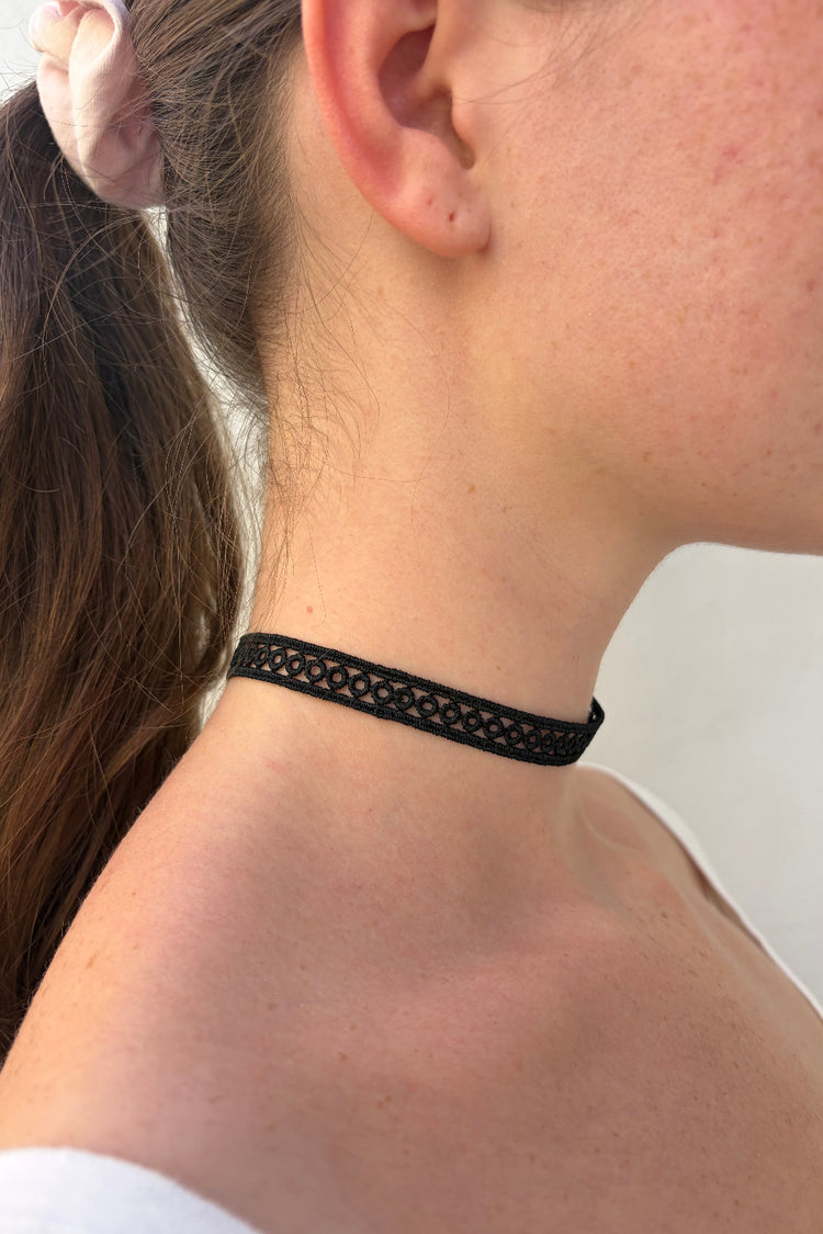 Circle Link Choker | Black