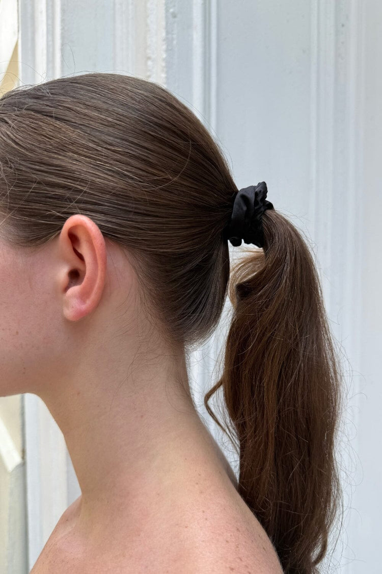 Basic Scrunchie | Black