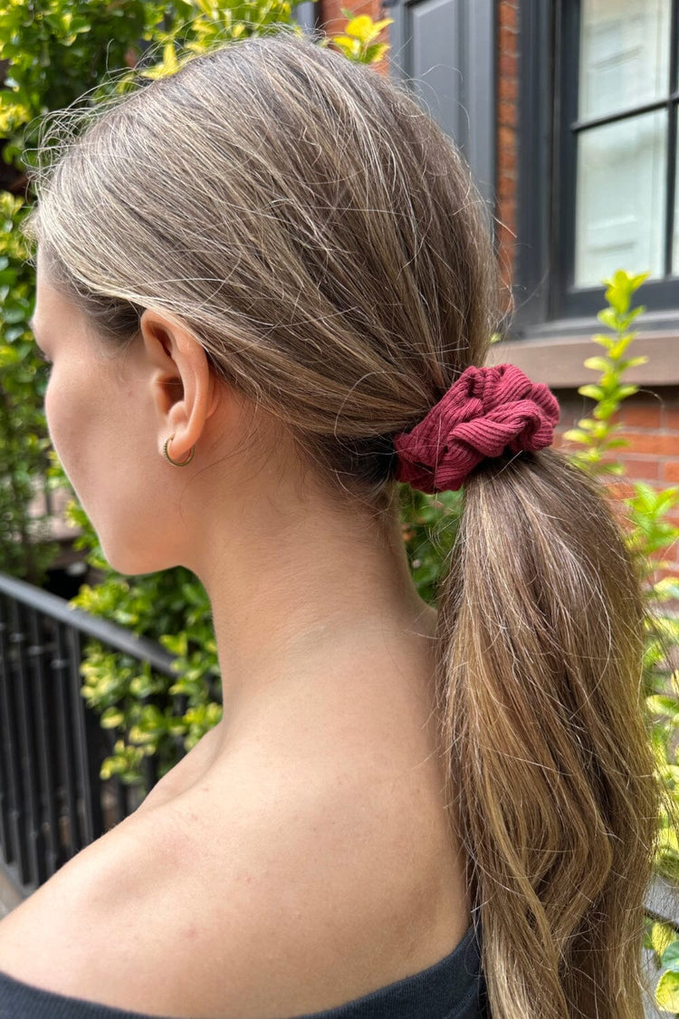 Ribbed Scrunchie | Maroon