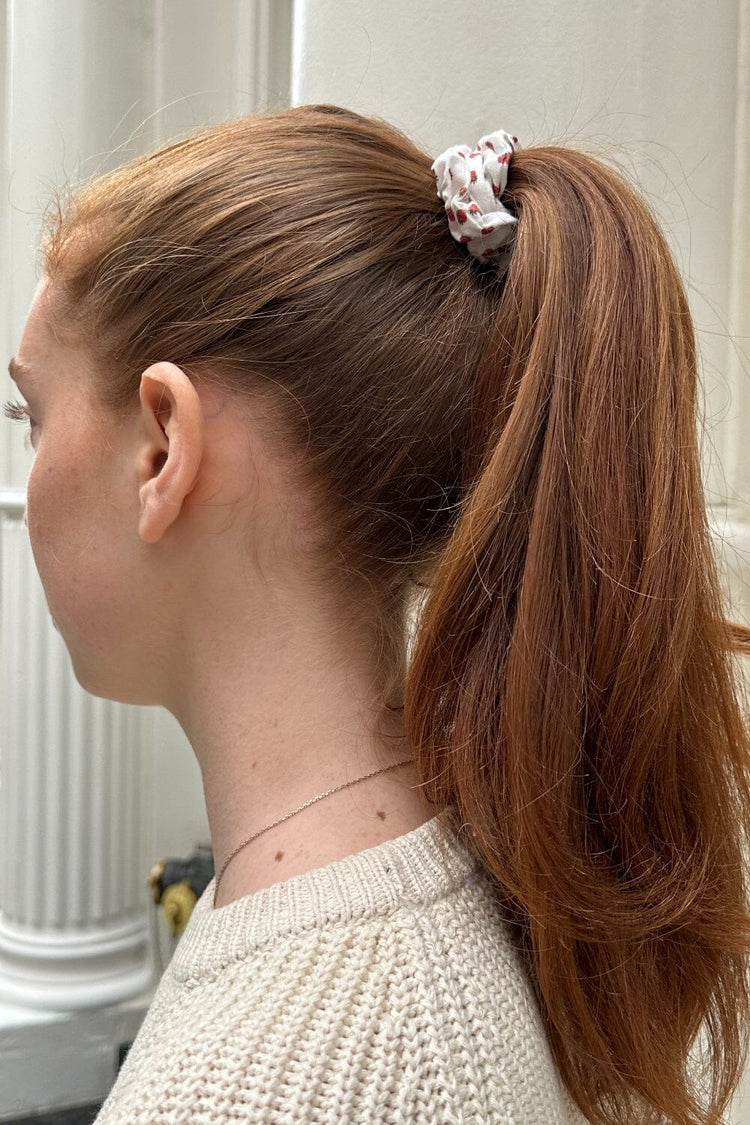 Strawberry Scrunchie | Strawberry