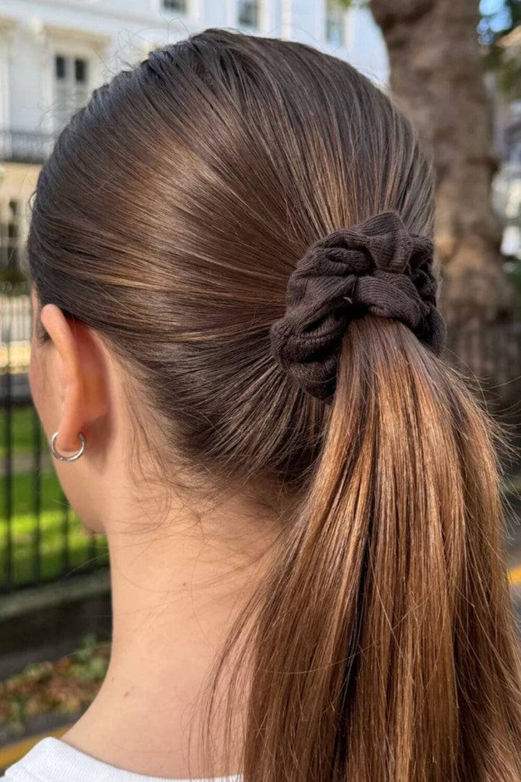 Basic Scrunchie | Mocha
