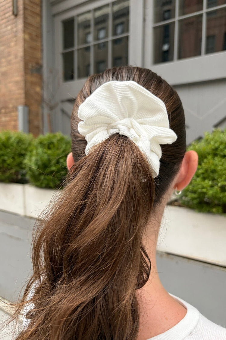 Ribbed Scrunchie | White