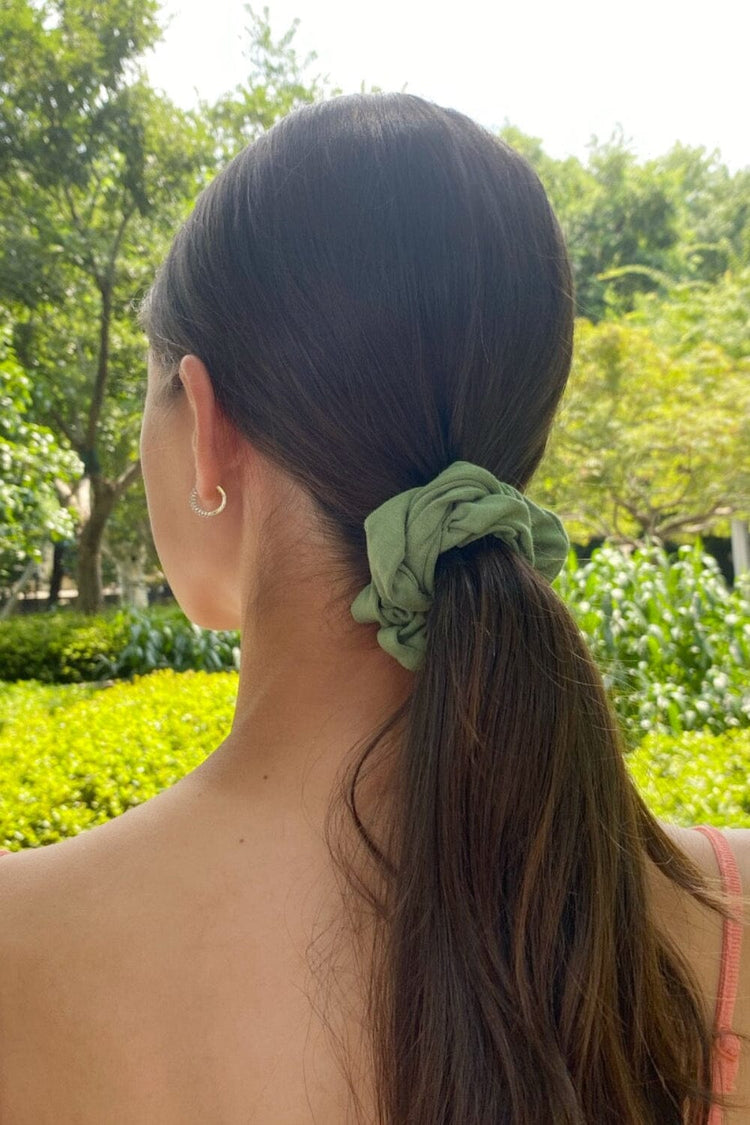 Basic Scrunchie | Forest Green