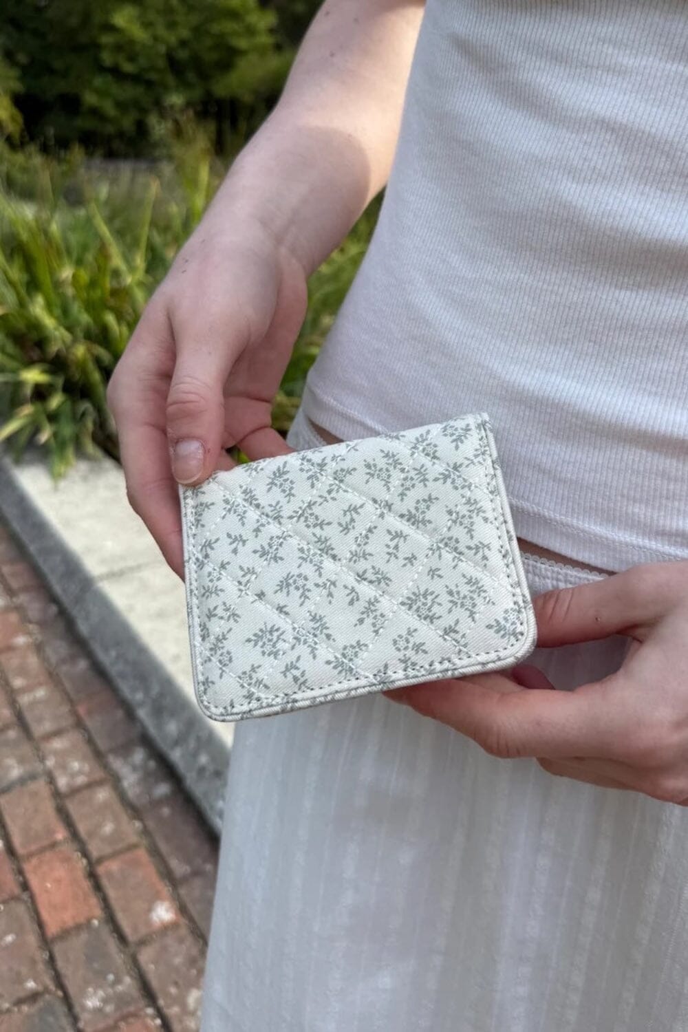 Floral Card Case | Ivory Green Floral