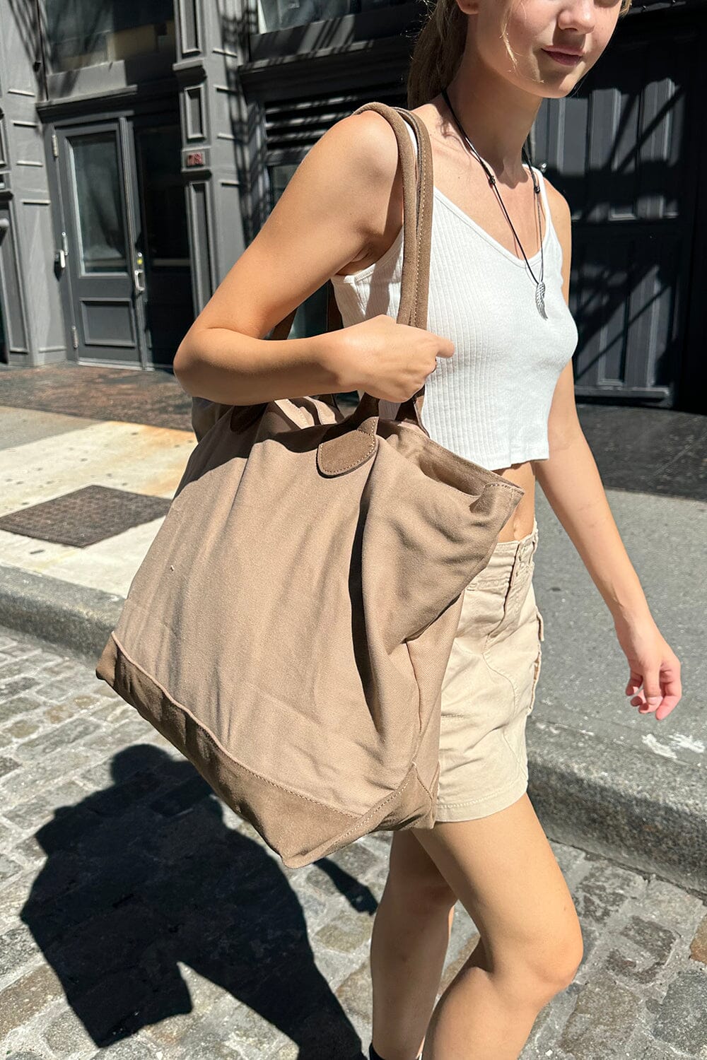 Brandy Melville Brandy Melville Tan Tote Bag 22.00